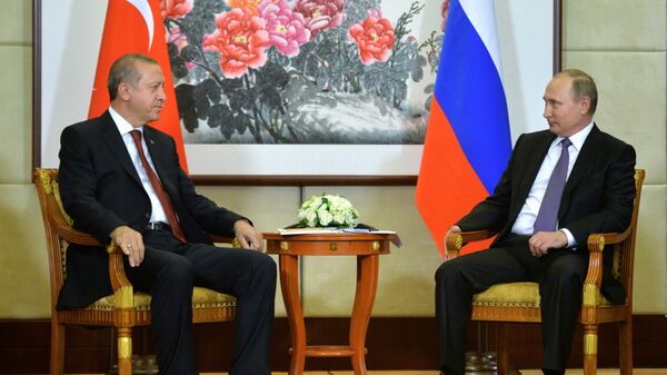 Президент РФ Владимир Путин и президент Турции Реджеп Тайип Эрдоган, фото из архива - Sputnik Азербайджан