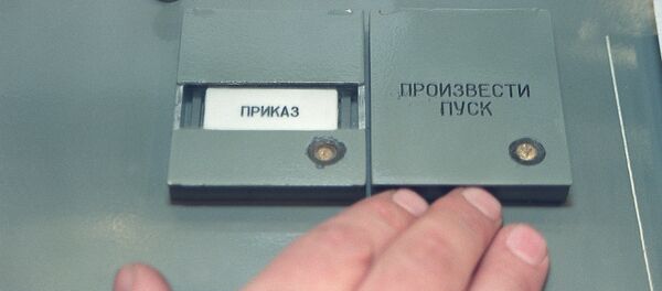 Кнопка запуска ядерного оружия,20 марта 1992 год, фото из архива Кнопка запуска ядерного оружия,20 марта 1992 год, фото из архива - Sputnik Азербайджан