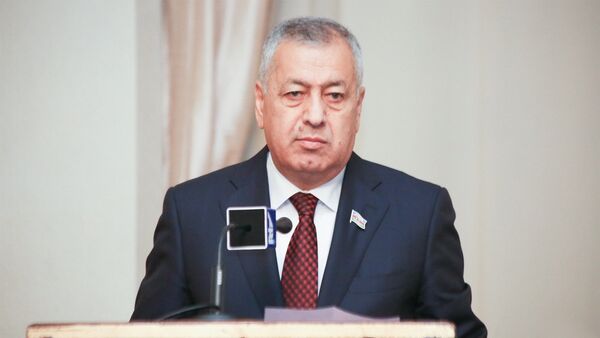 Milli Məclisin deputatı Vahid Əhmədov - Sputnik Азербайджан