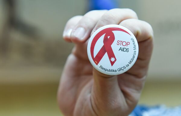 Акция в ТРЦ Park Bulvar, приуроченная к Всемирному дню борьбы со СПИДом - Sputnik Азербайджан