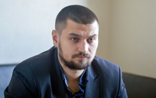 Руководитель отдела исследований ближневосточных конфликтов Института инновационного развития, военный обозреватель Антон Мардасов Руководитель отдела исследований ближневосточных конфликтов Института инновационного развития, военный обозреватель Антон Мардасов - Sputnik Азербайджан