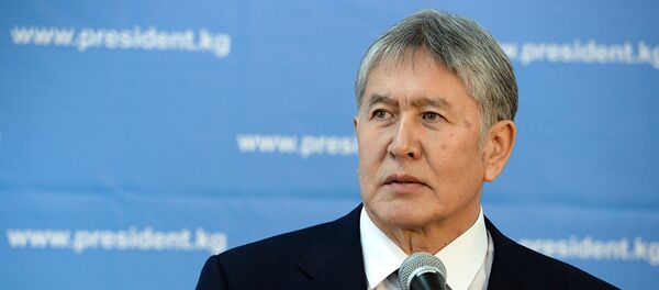 Президент Кыргызстана Алмазбек Атамбаев Президент Кыргызстана Алмазбек Атамбаев - Sputnik Азербайджан