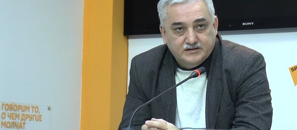 Ализаде: экономика должна расти за счет ненефтяного сектора Ализаде: экономика должна расти за счет ненефтяного сектора - Sputnik Азербайджан