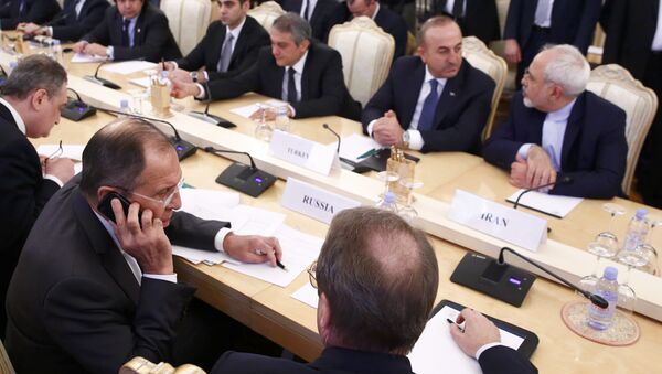 В Москве состоялась встреча глав внешнеполитических ведомств России и Ирана Сергея Лаврова и Мохаммада Джавада Зарифа - Sputnik Азербайджан