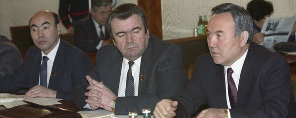 Президент Киргизии А.А. Акаев, Президент Молдовы М. Снегур и Президент Казахстана Н.А. Назарбаев. - Sputnik Азербайджан