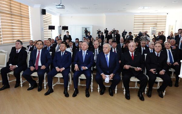 Участники церемония открытия - Sputnik Азербайджан