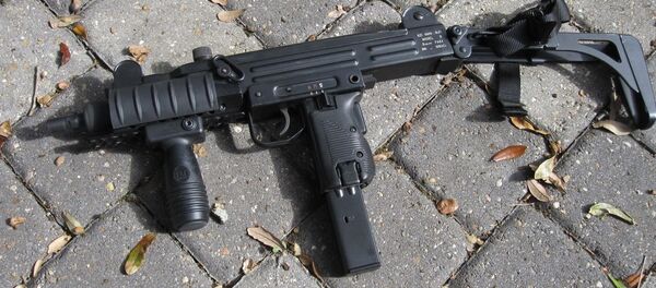Пистолет-пулемет UZI, фото из архива - Sputnik Азербайджан