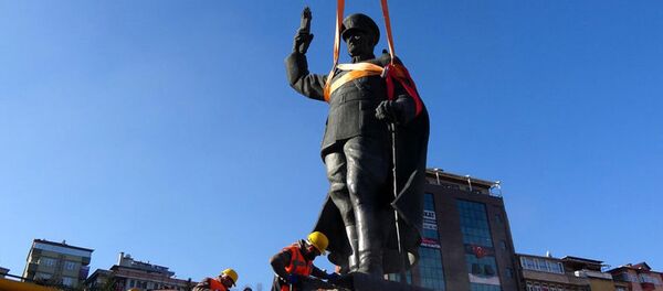 Демонтаж памятника Ататюрку в Ризе - Sputnik Азербайджан