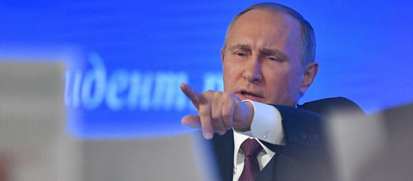 Двенадцатая ежегодная большая пресс-конференция президента РФ Владимира Путина - Sputnik Азербайджан
