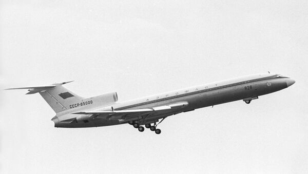 Советский самолет Ту-154 - Sputnik Azərbaycan