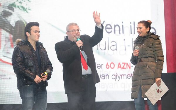 Formula 1 üzrə şərhçi Rəhim Əliyev və azərbaycanlı Formula 3 pilotu Gülhüseyn Abdullayev - Sputnik Azərbaycan