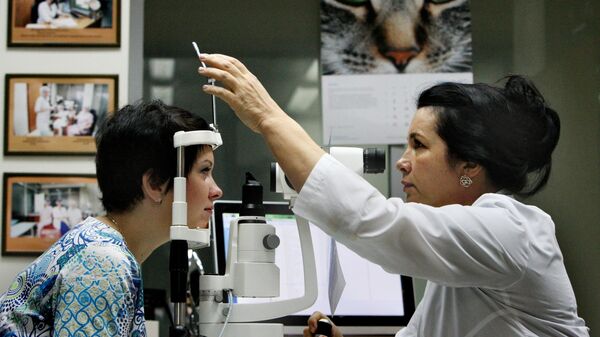Врач-офтальмолог, фото из архива - Sputnik Азербайджан