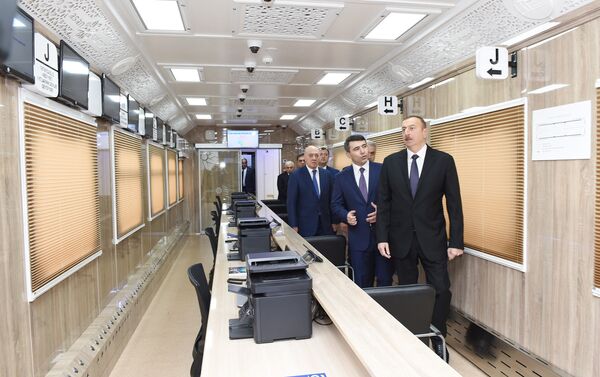 Ильхам Алиев, принял участие в открытии в Баку Центра ASAN Kommunal номер 1 - Sputnik Азербайджан