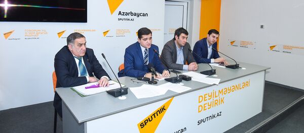 Пресс-конференция руководителя аналитического центра Атлас Эльхана Шахиноглу, посвященная подведению итогов 2016 года с позиции урегулирования нагорно-карабахского конфликта Пресс-конференция руководителя аналитического центра Атлас Эльхана Шахиноглу, посвященная подведению итогов 2016 года с позиции урегулирования нагорно-карабахского конфликта - Sputnik Азербайджан