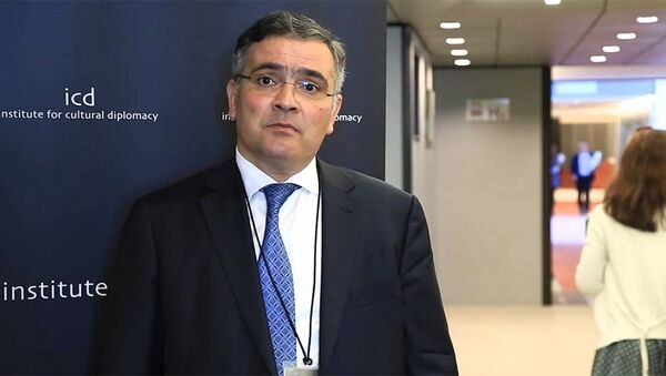 Посол Азербайджана в Бельгии Фуад Искендеров - Sputnik Азербайджан
