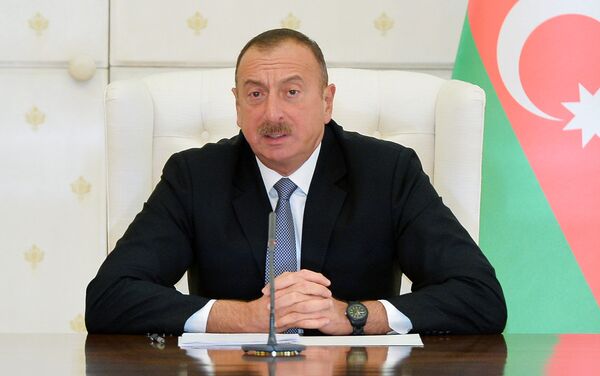 Под председательством Президента Азербайджана состоялось заседание Кабинета министров, посвященное итогам 2016 года - Sputnik Азербайджан