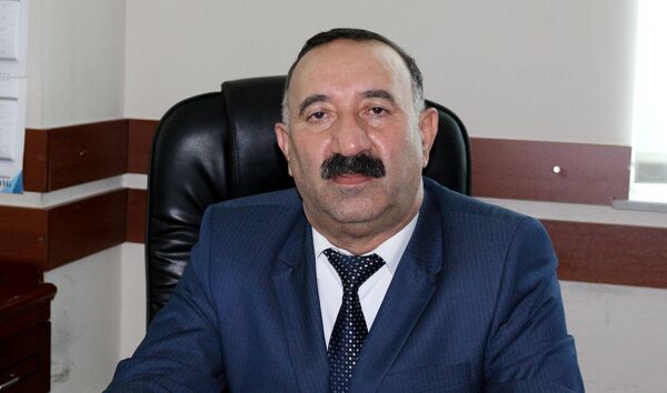 FHN-in Dövlət Yanğın Nəzarəti Xidmətinin Yanğına qarşı təbliğat şöbəsinin mütəxəssisi Nizami Fərəcov FHN-in Dövlət Yanğın Nəzarəti Xidmətinin Yanğına qarşı təbliğat şöbəsinin mütəxəssisi Nizami Fərəcov - Sputnik Azərbaycan