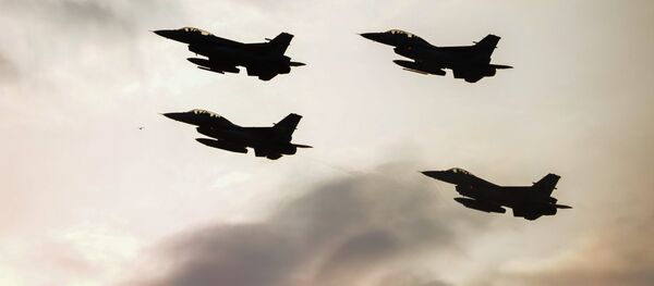 Истребители F16 турецких BBC, фото из архива - Sputnik Азербайджан