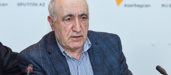 Эксперт в сфере образования Шахлар Аскеров - Sputnik Азербайджан