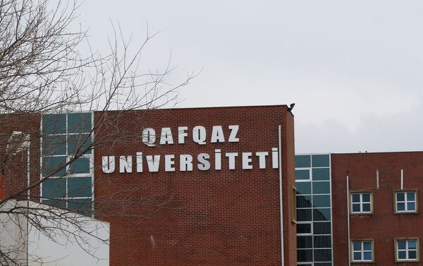 Ola bilsin, diplomların tanınmaması, hazırda da oxuyan və universiteti son illər bitirən tələbələrinə şamil edilsin Ola bilsin, diplomların tanınmaması, hazırda da oxuyan və universiteti son illər bitirən tələbələrinə şamil edilsin - Sputnik Azərbaycan