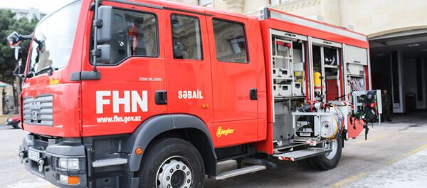 Пожарная машина Государственной противопожарной части Сабаильского района Пожарная машина Государственной противопожарной части Сабаильского района - Sputnik Азербайджан
