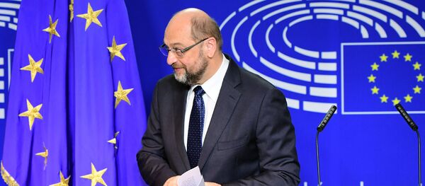Экс-спикер Европарламента Мартин Шульц Экс-спикер Европарламента Мартин Шульц - Sputnik Азербайджан