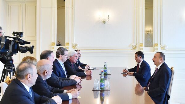 Президент Алиев принял Джона Шапиро - Sputnik Азербайджан