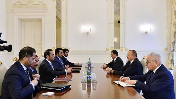 Президент Азербайджана Ильхам Алиев принял делегацию во главе с министром иностранных дел Катара - Sputnik Азербайджан