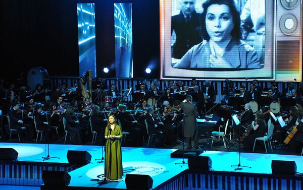 На сцене Дворца Гейдара Алиева состоялся грандиозный творческий вечер композитора Тофика Гулиева - Sputnik Азербайджан