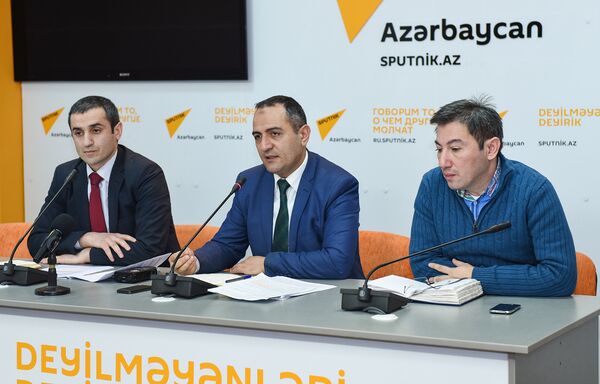 Пресс-конференция на тему Что принесут налоговые изменения в 2017 году в Международном мультимедийном пресс-центре Sputnik Азербайджан - Sputnik Азербайджан