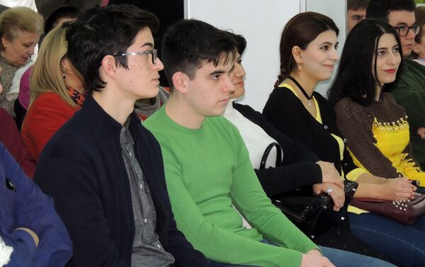 В Российском информационно-культурном центре в Баку отметили День молодежи - Sputnik Азербайджан