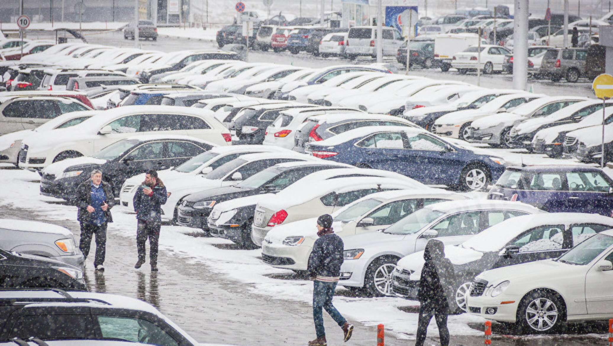 Новые законы Азербайджана сказались на Автопапе в Грузии