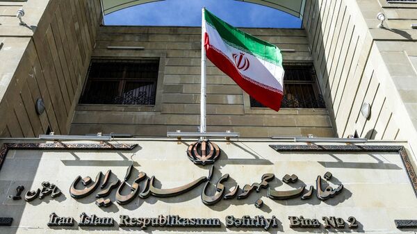 Здание посольства Ирана в Баку - Sputnik Азербайджан