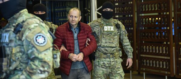 Российско-израильский блогер Александр Лапшин в бакинском аэропорту Российско-израильский блогер Александр Лапшин в бакинском аэропорту - Sputnik Азербайджан