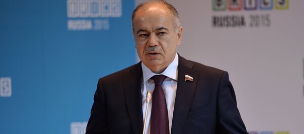 Заместитель Председателя Совета Федерации Федерального Собрания Российской Федерации Ильяс Умаханов Заместитель Председателя Совета Федерации Федерального Собрания Российской Федерации Ильяс Умаханов - Sputnik Азербайджан