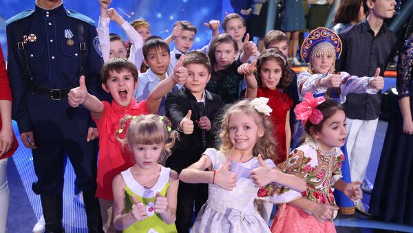 Участницы международного детского вокального конкурса Ты супер! - Sputnik Азербайджан