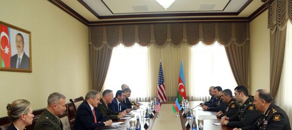 Azərbaycanla ABŞ arasında hərbi əməkdaşlıq məsələləri müzakirə olunub Azərbaycanla ABŞ arasında hərbi əməkdaşlıq məsələləri müzakirə olunub - Sputnik Азербайджан