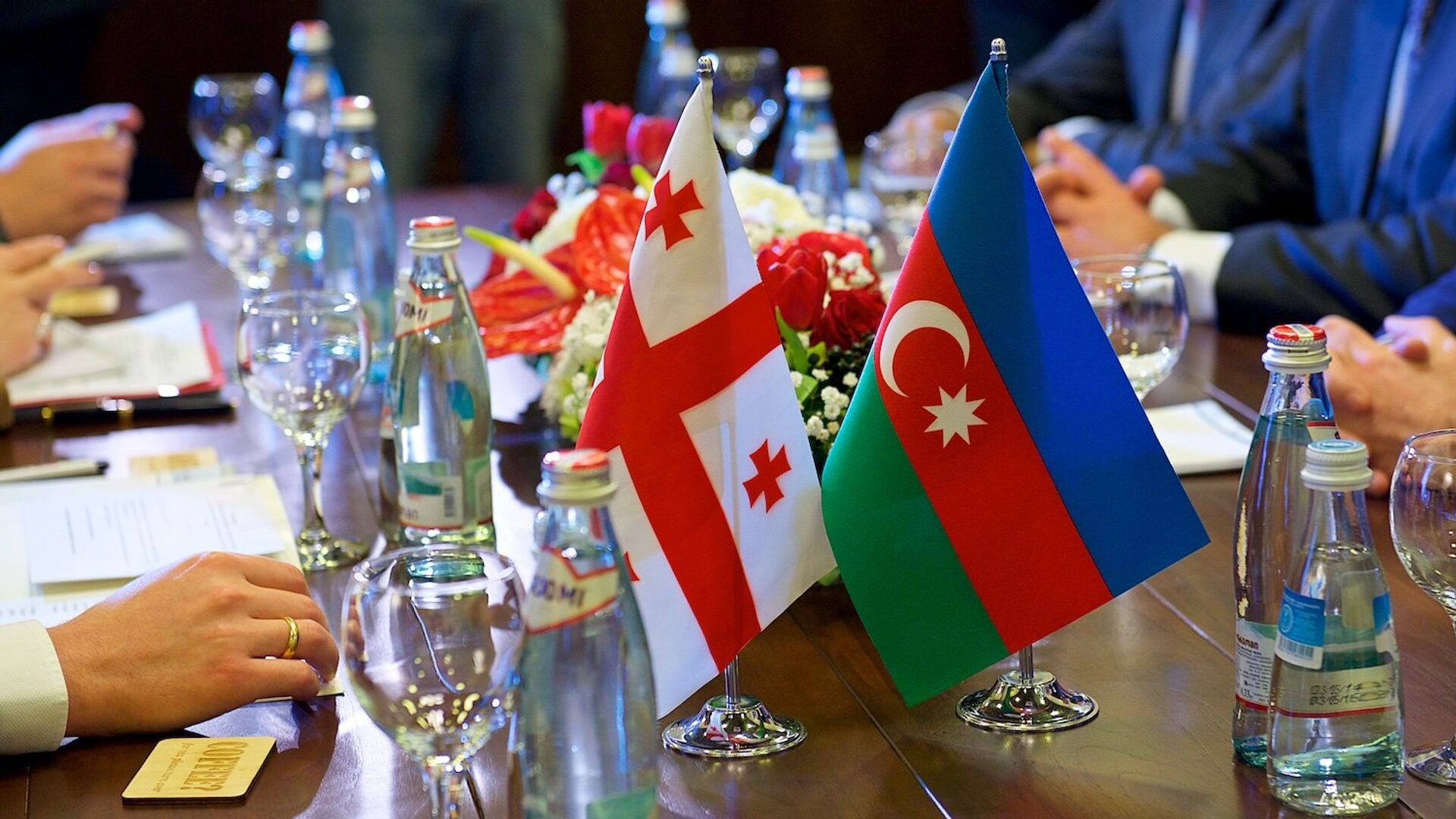 Флаги Азербайджана и Грузии - Sputnik Азербайджан, 1920, 13.07.2022