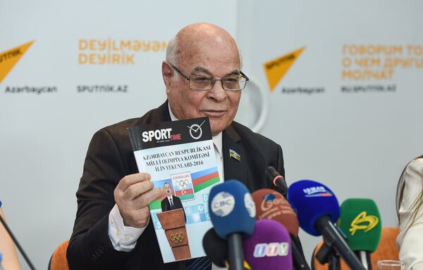 Пресс-конференция на тему Перспективы развития азербайджанского спорта в свете Исламиады - Sputnik Азербайджан