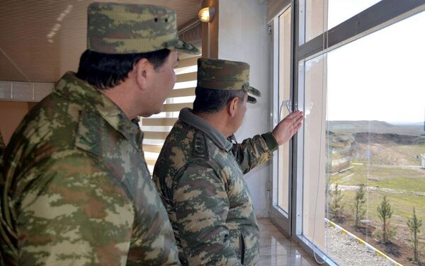 В прифронтовой зоне состоялось открытие нового учебного центра, здания штаба и солдатских казарм - Sputnik Азербайджан