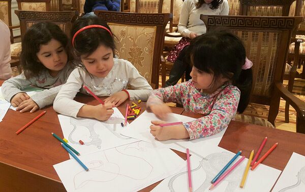 Национальный музей искусств каждый праздничный вторник организует для детей интерактивные мероприятия - Sputnik Азербайджан