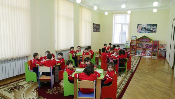 Мехрибан Алиева приняла участие в открытии яслей-детского сада номер 226 в поселке Пиршаги - Sputnik Azərbaycan
