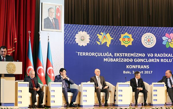 Конференция на тему Роль молодежи в борьбе с терроризмом, экстремизмом и радикализмом - Sputnik Азербайджан