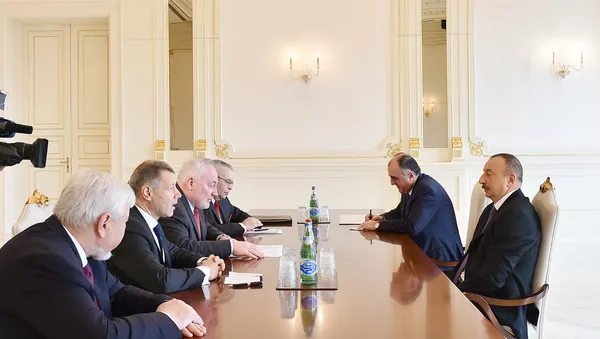 Президент Азербайджана Ильхам Алиев принял сопредседателей Минской группы ОБСЕ - Sputnik Азербайджан