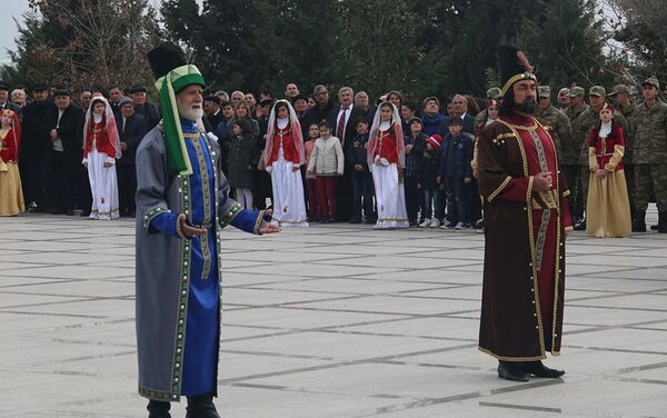 После официальной части мероприятия гости приняли участие в праздновании Новруз - Sputnik Азербайджан