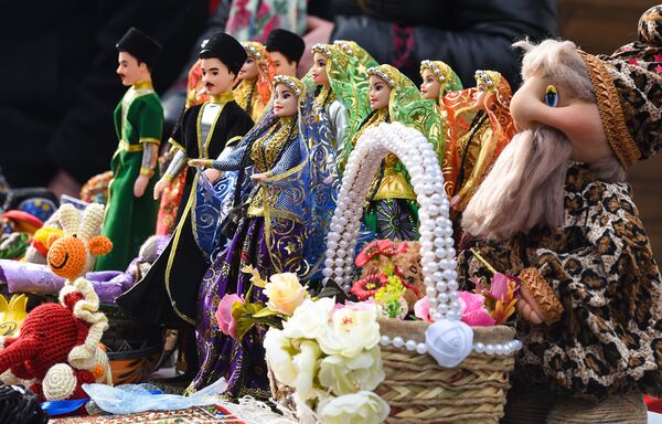 Праздничный фестиваль в Ичеришехер - Sputnik Азербайджан