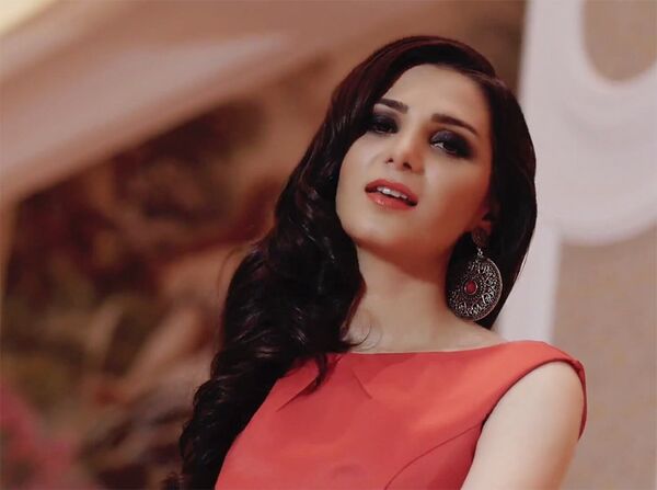 Tamara: Şou-biznesdə deyiləm və özümü orada təsəvvür belə, etmirəm. Tamara: Şou-biznesdə deyiləm və özümü orada təsəvvür belə, etmirəm. - Sputnik Azərbaycan
