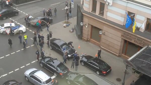 Первые минуты после убийства Вороненкова в Киеве - Sputnik Азербайджан