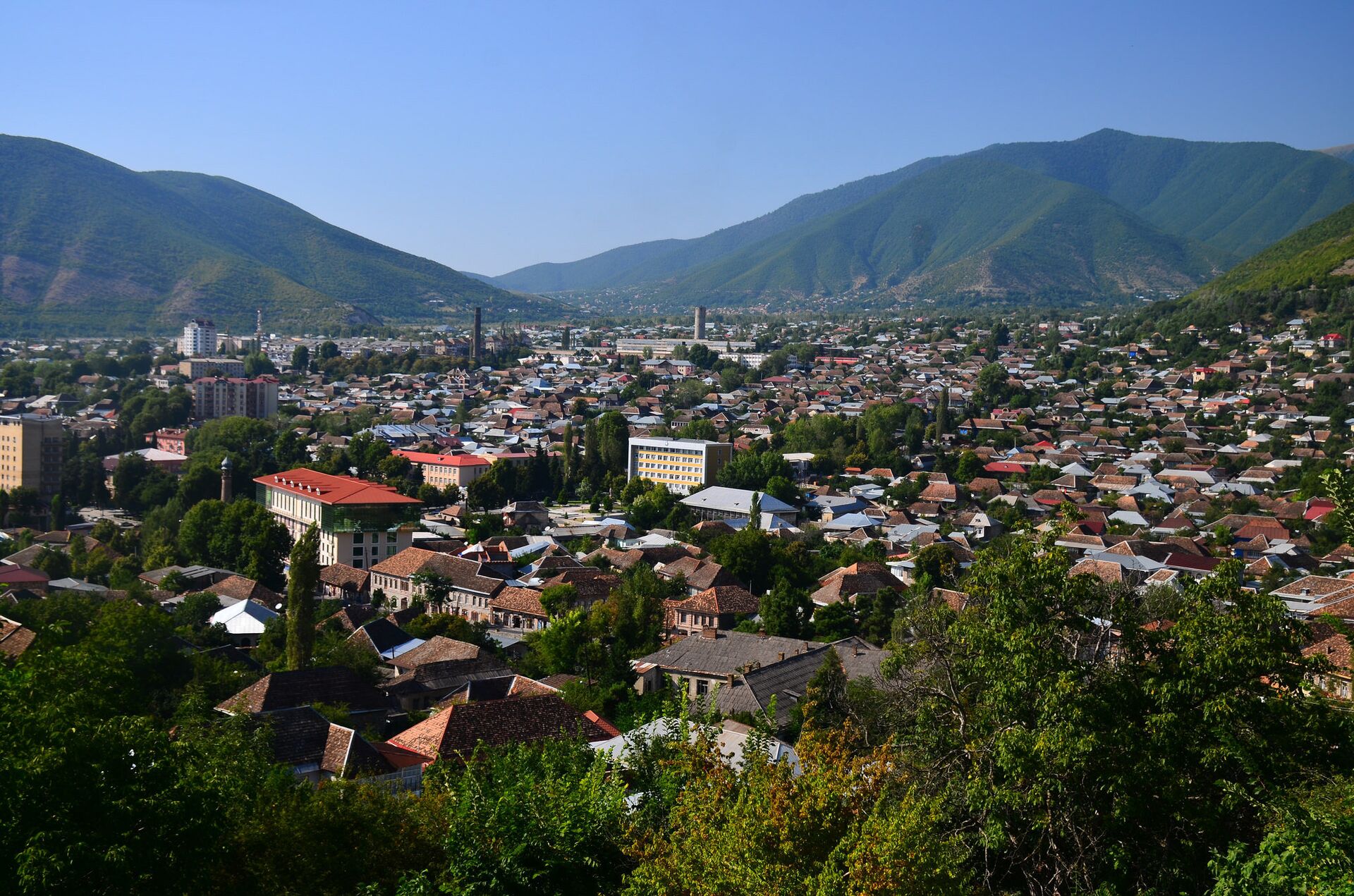 Вид на город Шеки - Sputnik Азербайджан, 1920, 14.01.2024