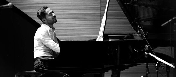 javid биография певец кто. . javid биография певец кто фото. javid биография певец кто-. картинка javid биография певец кто. картинка . Джавид – блогер активно набирающий популярность в сети. Также парня знают под другим именем – Рустам Майер. Он является настоящим мастером озвучки. Его голосом разговаривает множество персонажей мультфильмов. Известность в интернете Джавид получил благодаря вайнам и видео на Ютубе. javid биография певец кто. . javid биография певец кто фото. javid биография певец кто-. картинка javid биография певец кто. картинка . Джавид – блогер активно набирающий популярность в сети. Также парня знают под другим именем – Рустам Майер. Он является настоящим мастером озвучки. Его голосом разговаривает множество персонажей мультфильмов. Известность в интернете Джавид получил благодаря вайнам и видео на Ютубе.